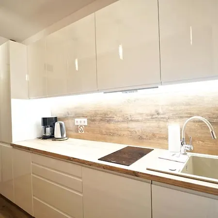 Everysky - Saneczkowa 3 卡尔帕奇